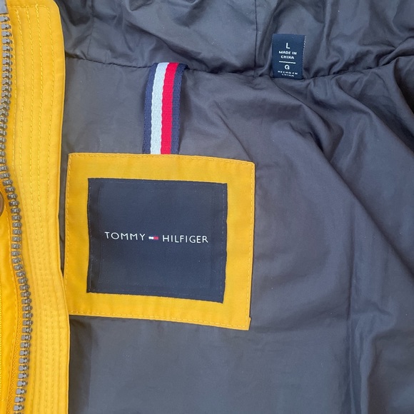Tommy Hilfiger Puffer Coat - Picture 2 of 2